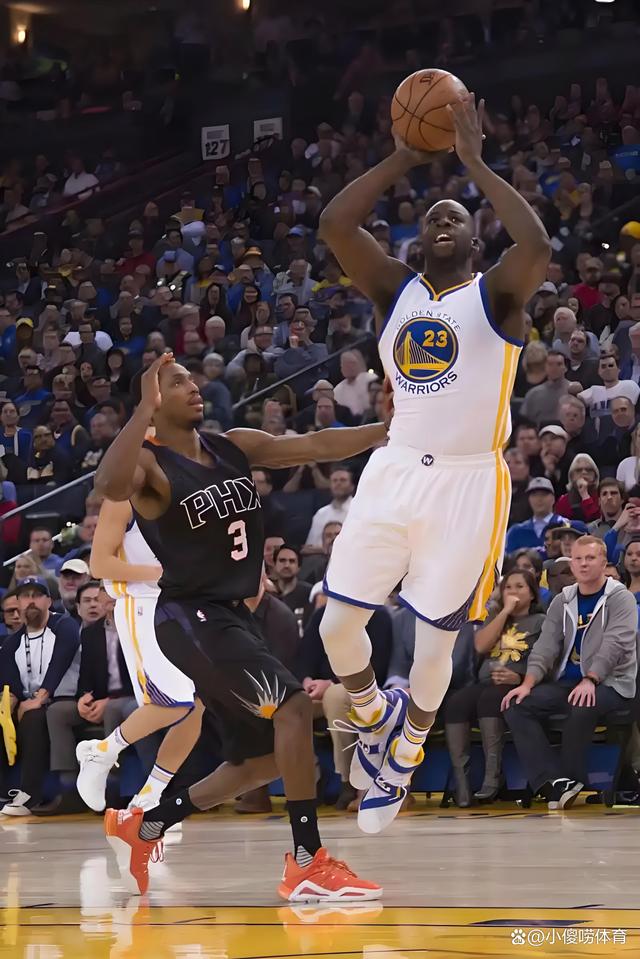 包含球队在比赛中连续进攻压倒对手，士气大振的词条