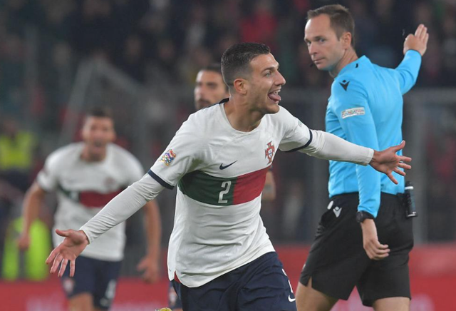 西班牙击败葡萄牙获得男子手球金牌！，势不可挡的简单介绍