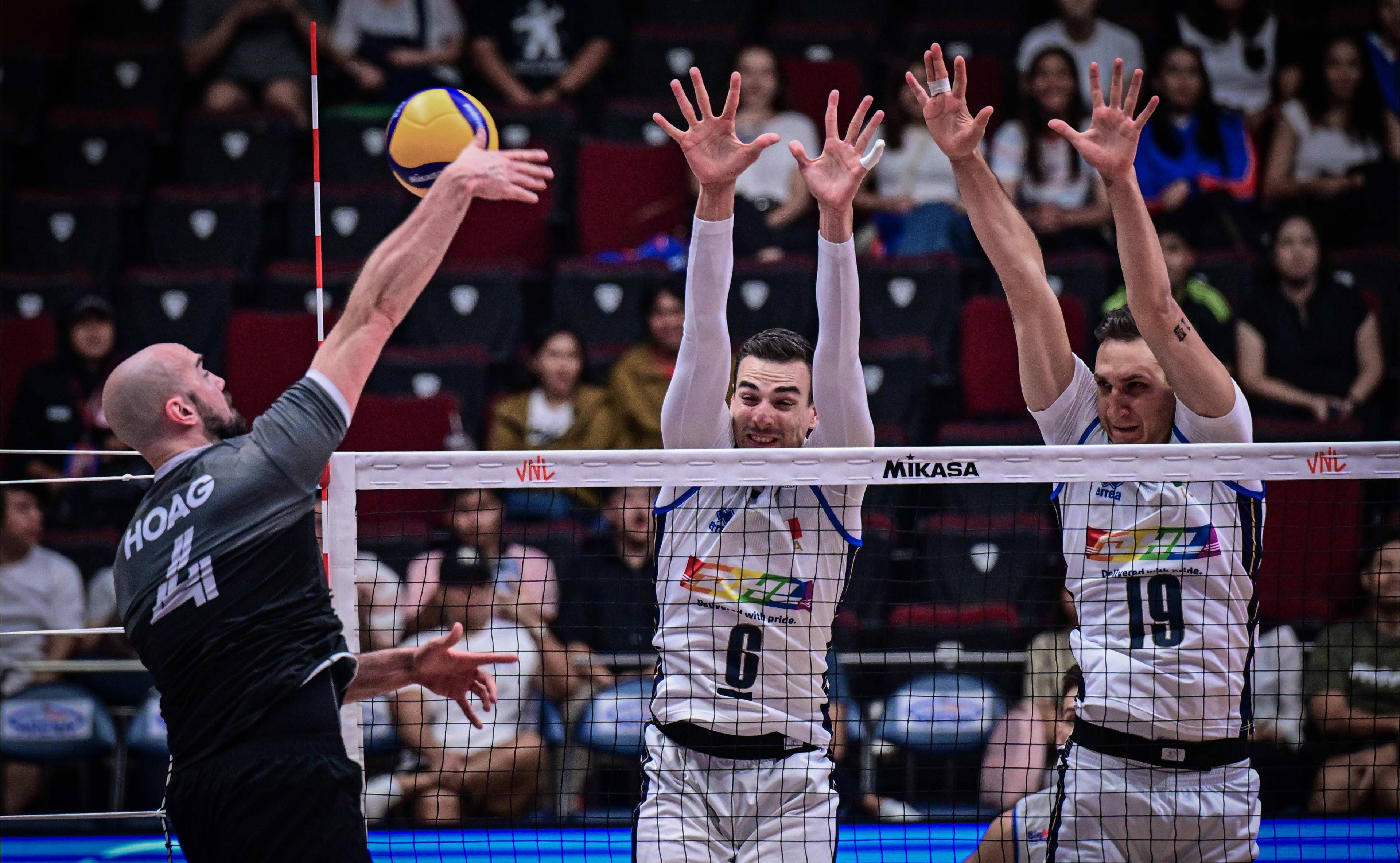 韩国队与加拿大队激战,以:取胜挺进八强,势不可挡 韩国队与加拿大队激战,以:取胜挺进八强,势不可挡