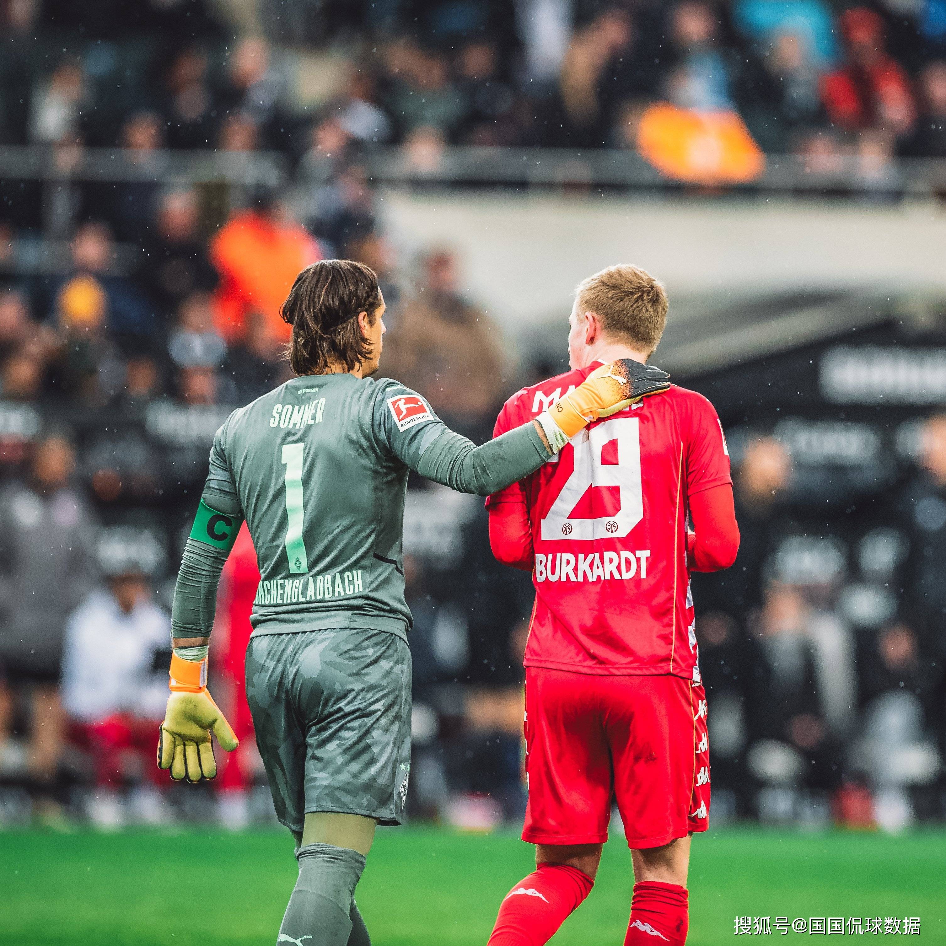 关于美因茨队大胜对手，全队振奋，战绩斐然的信息