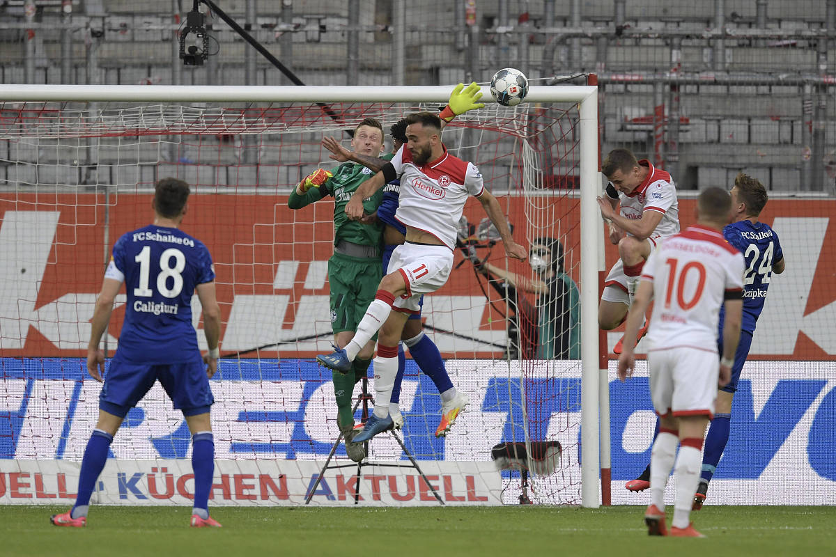 柏林赫塔客场战平,争夺保级尚未完结,引发热议 柏林赫塔客场战平,争夺保级尚未完结,引发热议