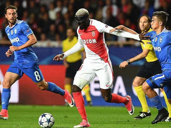 亚眠客场绝杀摩纳哥，豪取客场胜利，全场震撼