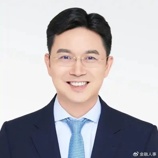 球队管理层调整！新赛季展望乐观，表现亮眼的简单介绍