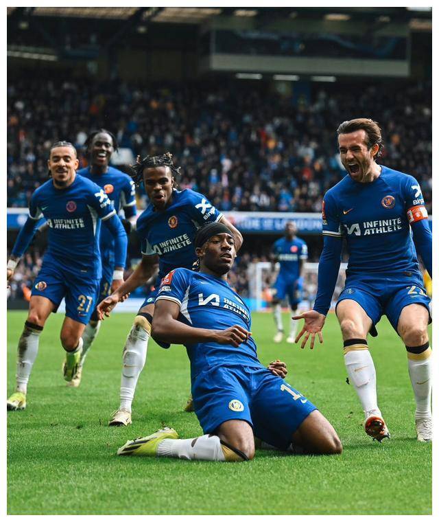 切尔西主场大胜,赢得赛季关键胜利,稳步上升的简单介绍 切尔西主场大胜,赢得赛季关键胜利,稳步上升的简单介绍