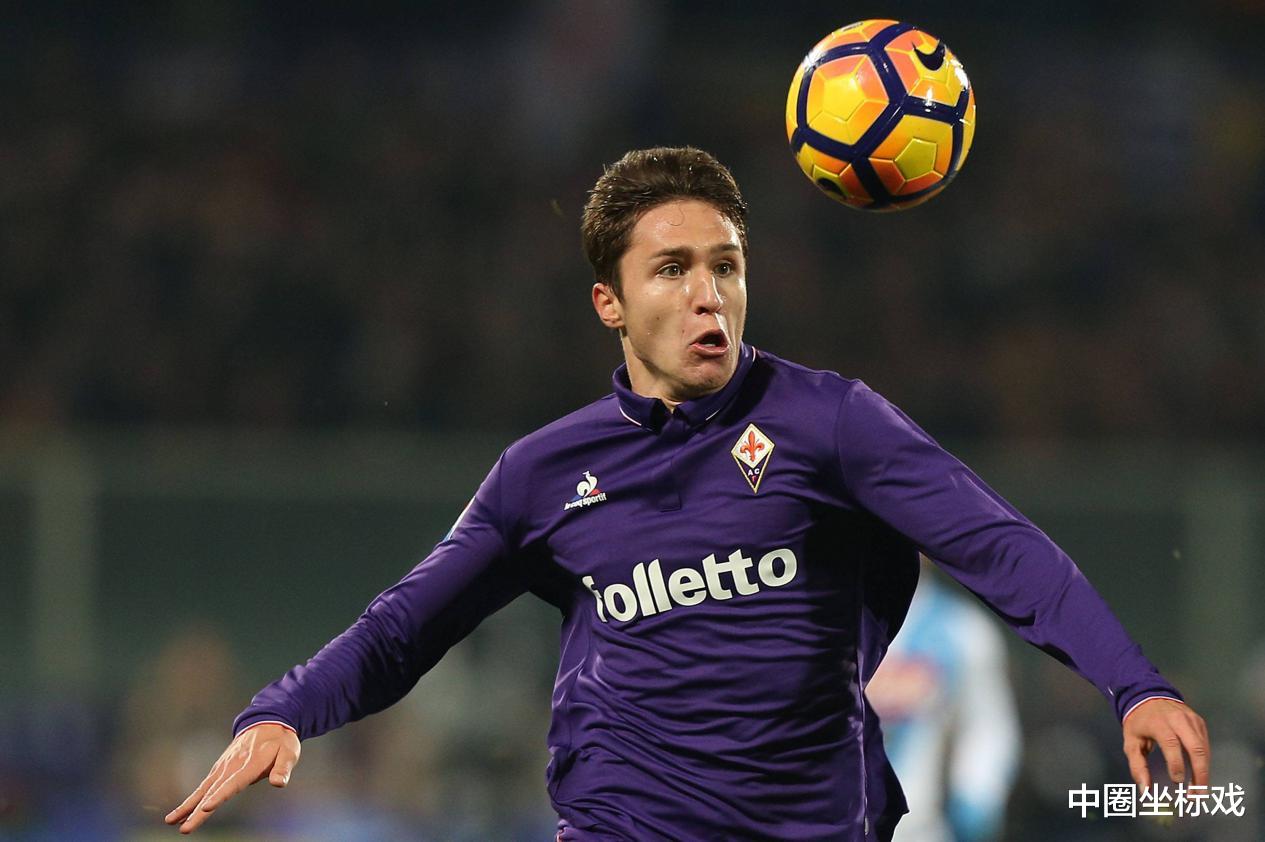佛罗伦萨年轻新星崭露头角,成为球队希望,气势如虹 佛罗伦萨年轻新星崭露头角,成为球队希望,气势如虹