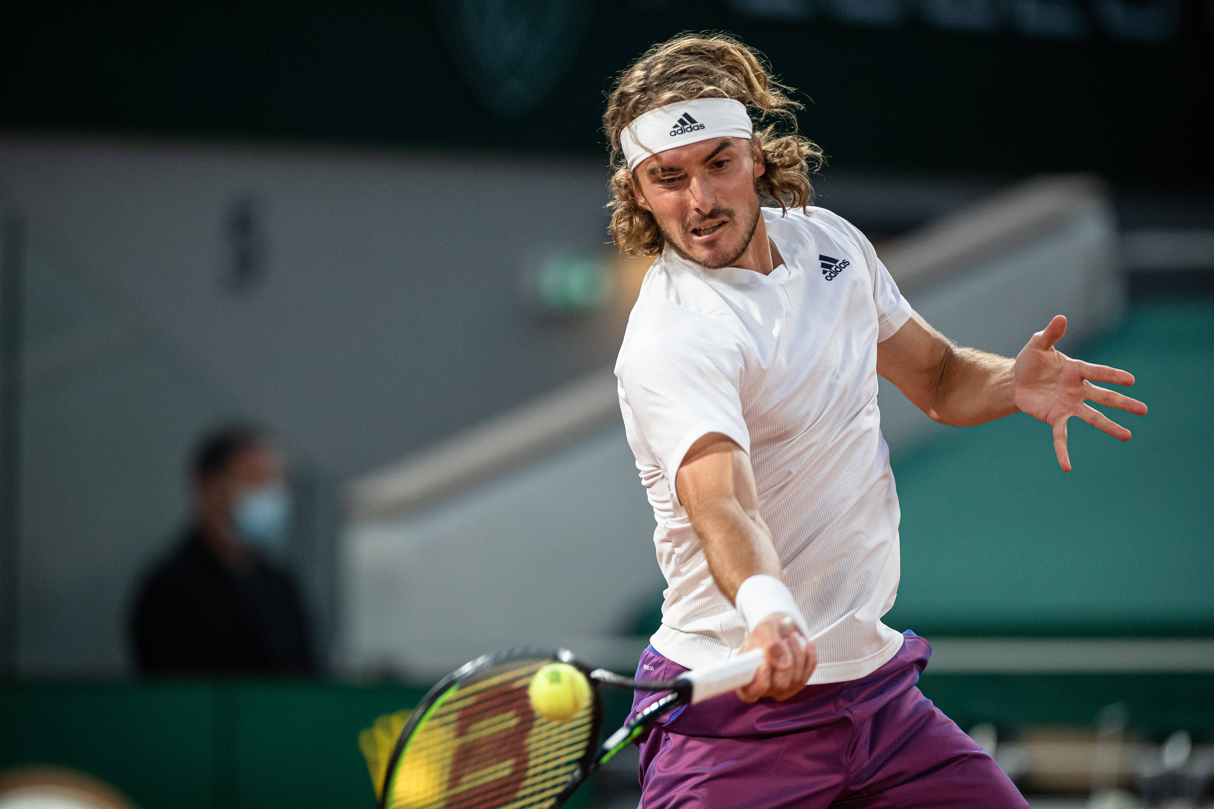 法网鏖战年终总决赛,西西帕斯状态火热 法网鏖战年终总决赛,西西帕斯状态火热