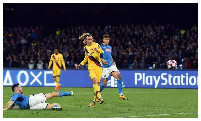 波兰翻盘那不勒斯,格纳布里关键制胜 波兰翻盘那不勒斯,格纳布里关键制胜