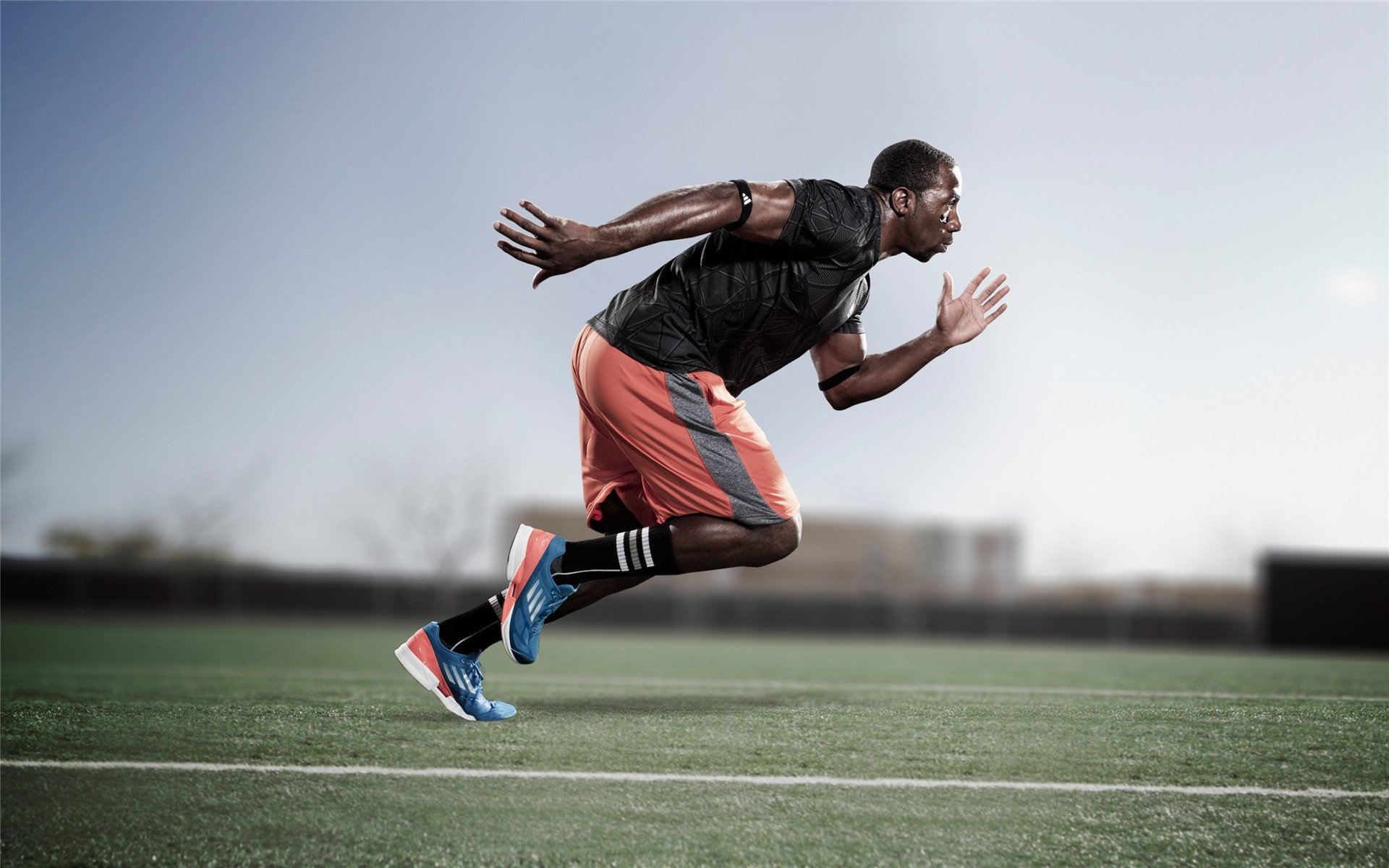 火箭封锁猛龙，班凯罗却在F1式年度争冠中接管比赛