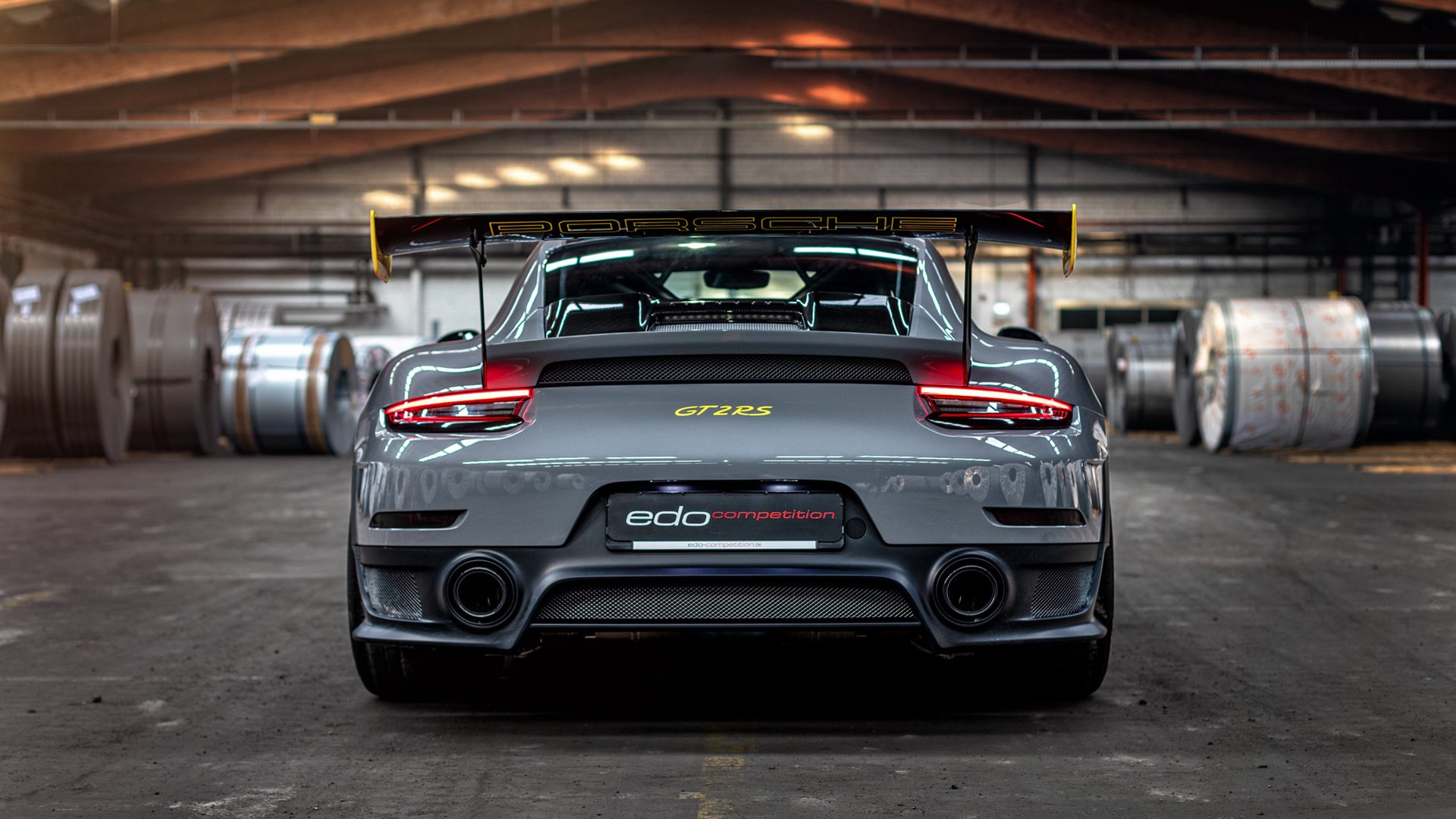 NBA总决赛之夜，佩德里跨界抢镜，足球新星的全球影响力如何照亮体育盛会