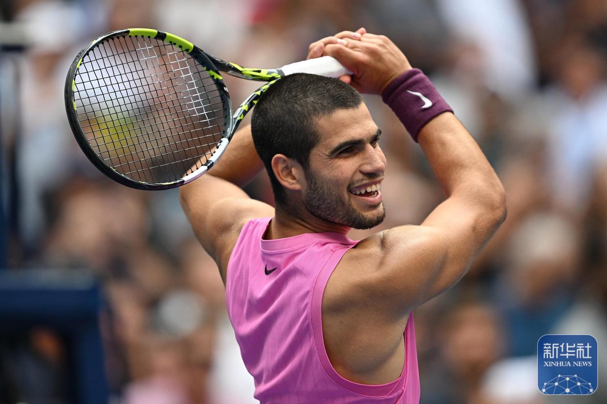 拉沃尔杯险胜美网，阿尔卡拉斯点燃赛场